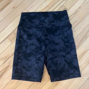 CRZ YOGA. Tie Dye 8 Inch Bike Shorts.